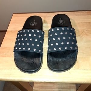 3X20.  Women's Slip On's Studded NWOT
